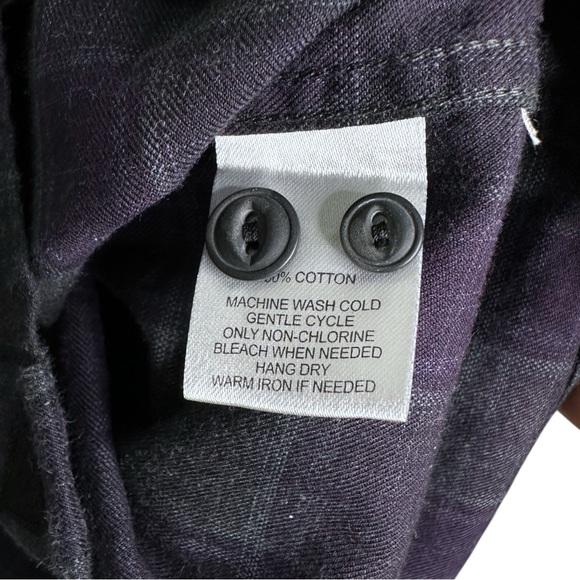 UNTUCKit Plaid Flannel button down Shirt - Picture 7 of 7